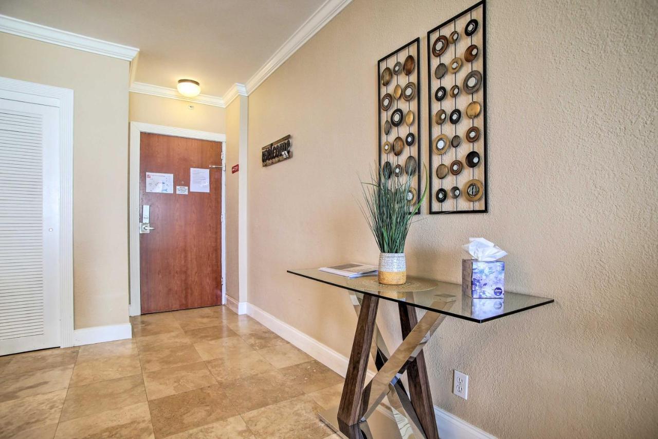 Grand Hollywood Apartment With Stunning Views! מראה חיצוני תמונה
